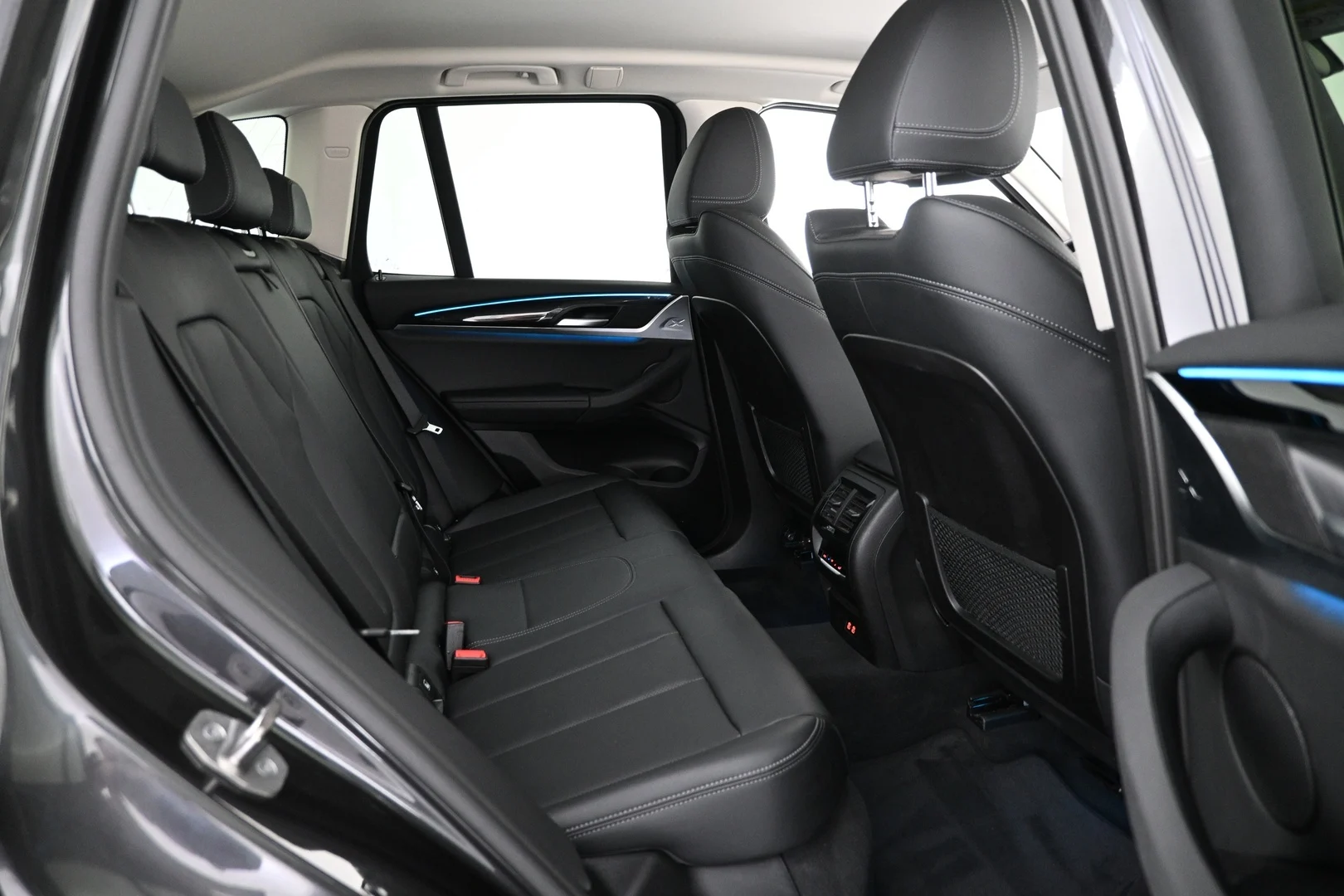 Car Image - xYTHzEQ0BiTRKxCmqfkq1
