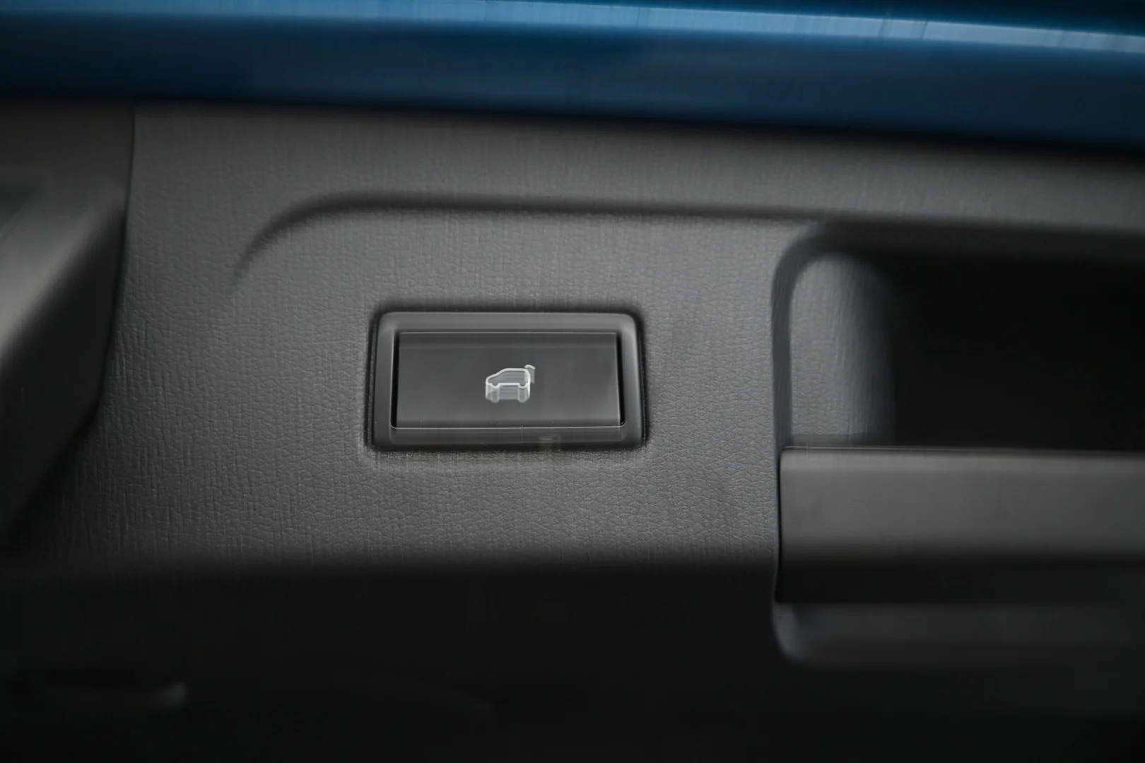 Car Image - 6vFzfQhPpSWwAq259faSeQ