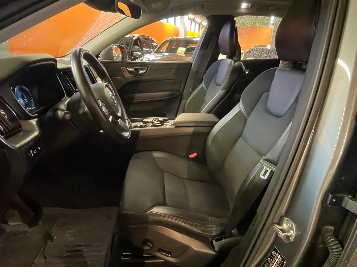 Car Image - 7sACAECLRVMBtK1y4IBUbM