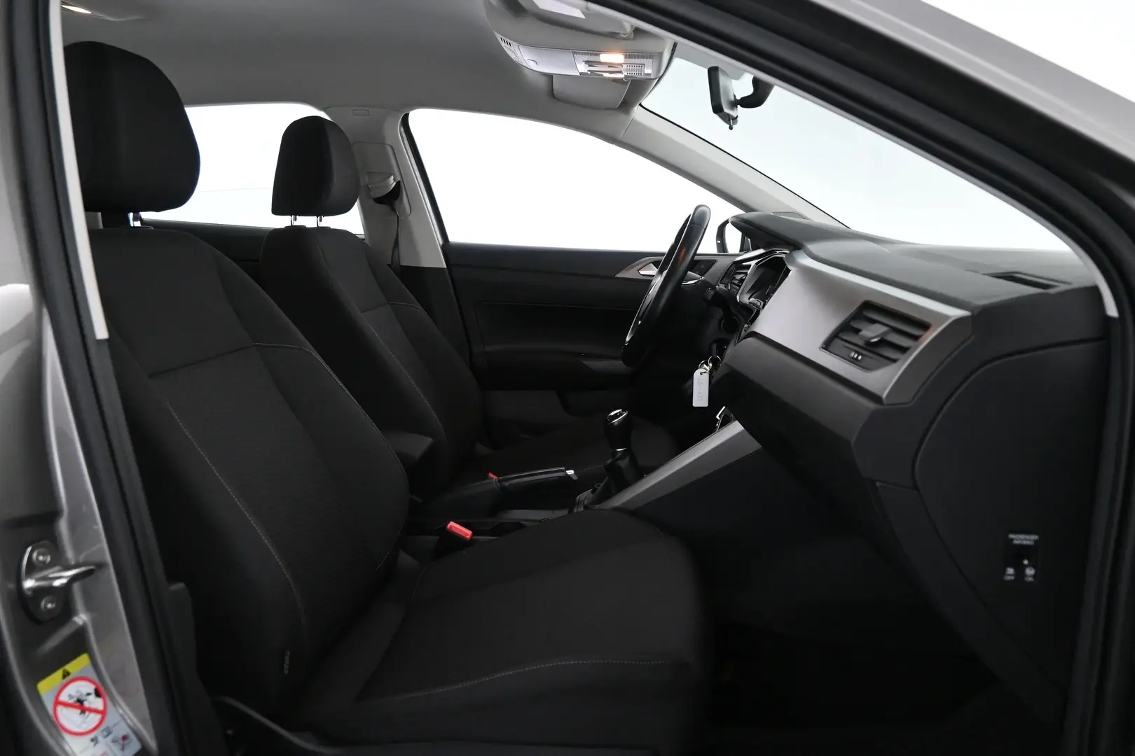 Car Image - 4y0fFQJYoJegwNGeOcisH7