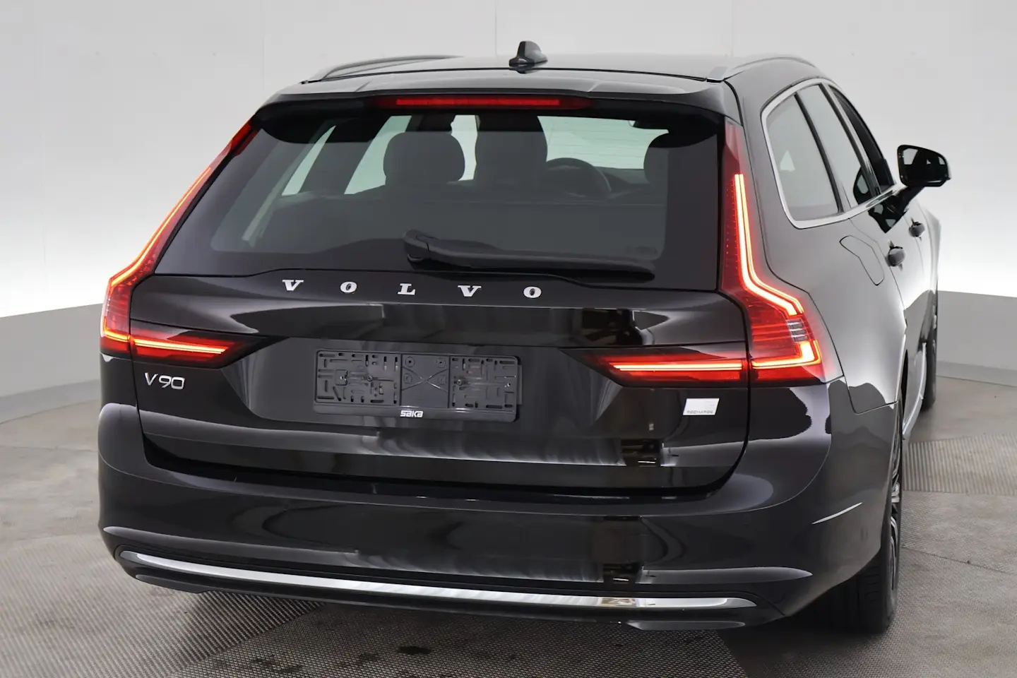 Car Image - 3YH1vpQW71BFXo5zbQGTJ6