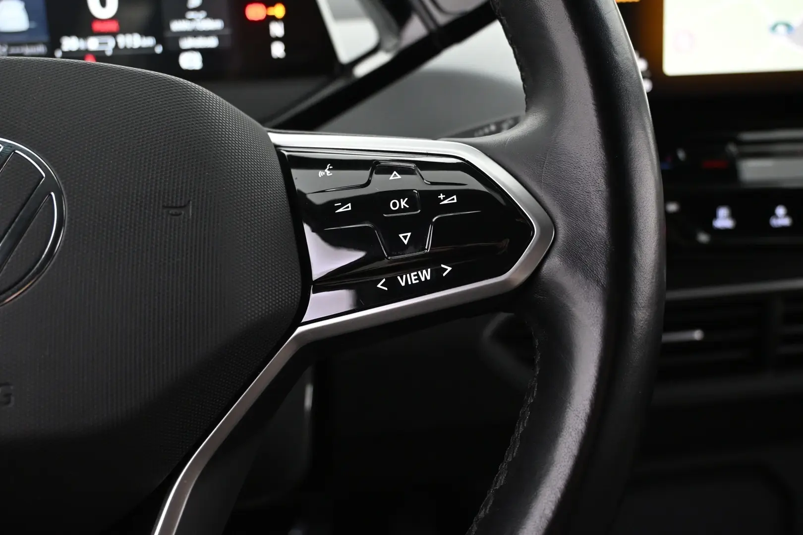 Car Image - 41UL4VmYJiX5vrIBmF1qW6