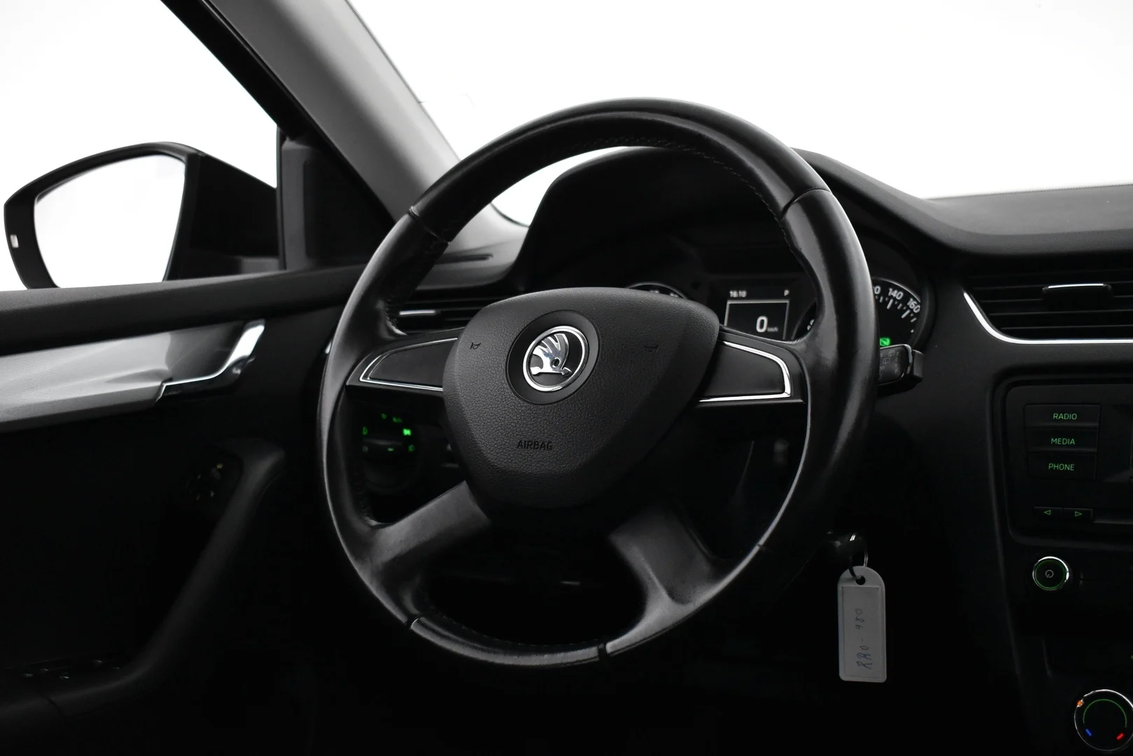Car Image - 7rzTIEce4dpFOj48rZe6GO