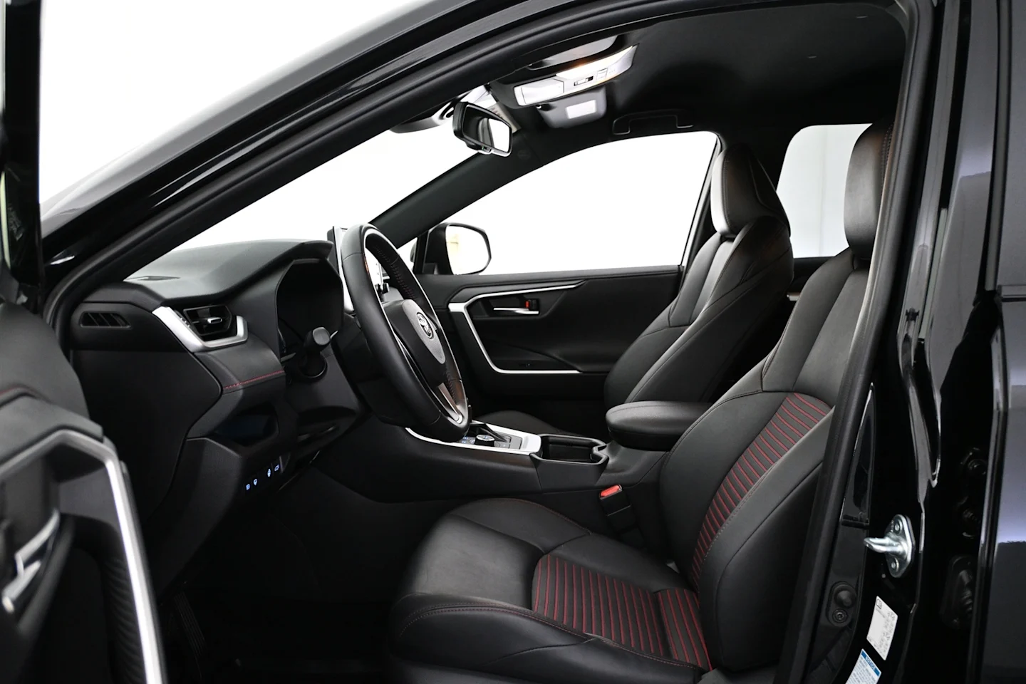 Car Image - 4BS67xeLLChIkEOExmRNbQ