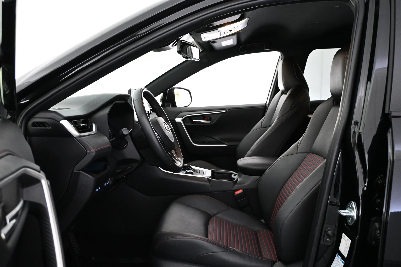 Car Image - 4BS67xeLLChIkEOExmRNbQ