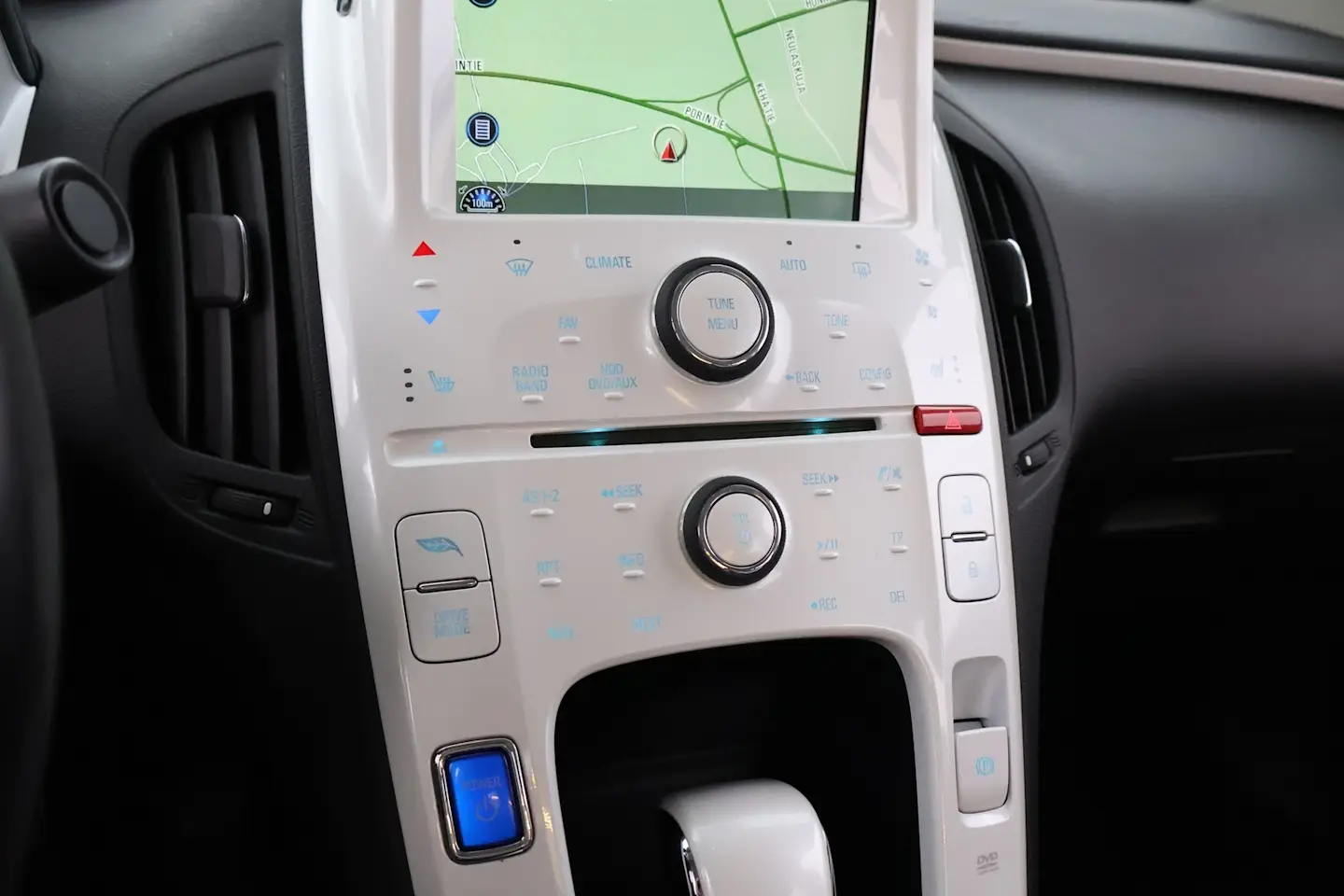 Car Image - 4WYf66vOo9XGFezRqtRTK2