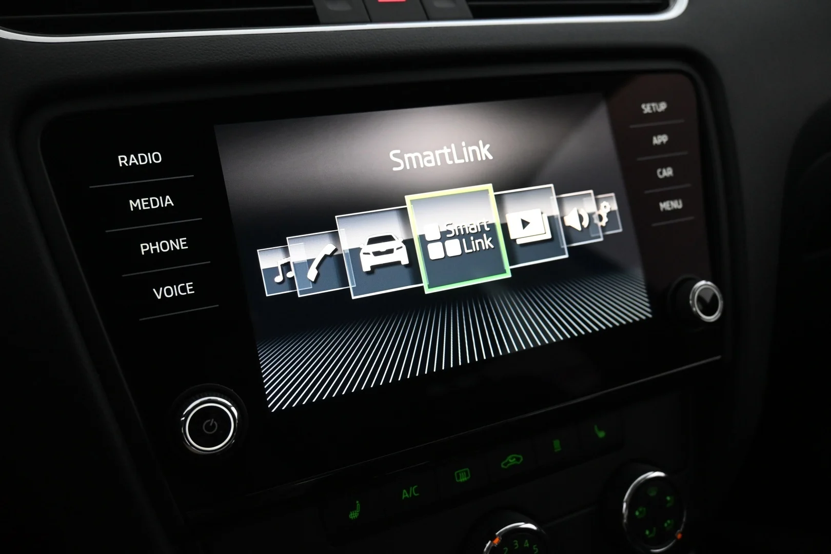 Car Image - 4IYAlPh2Bmz0a6QzDiIAz1