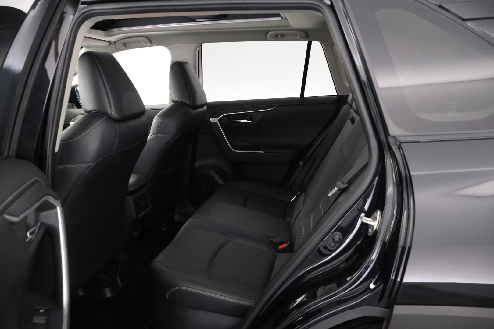 Car Image - 5gTX0Piw3zUQMOdUt83bF5