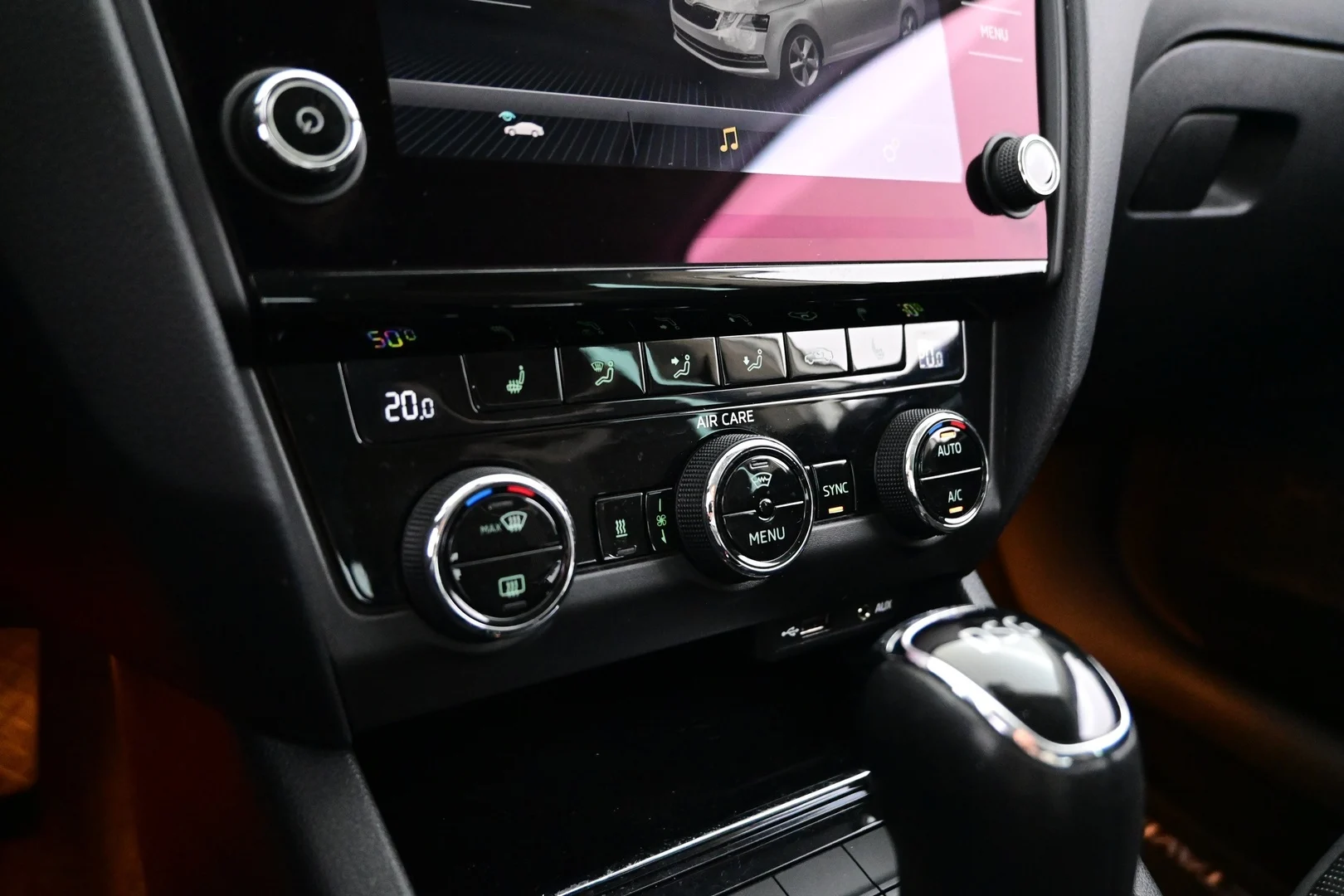 Car Image - 2mwVDo6OSKvbIle1Xyd551