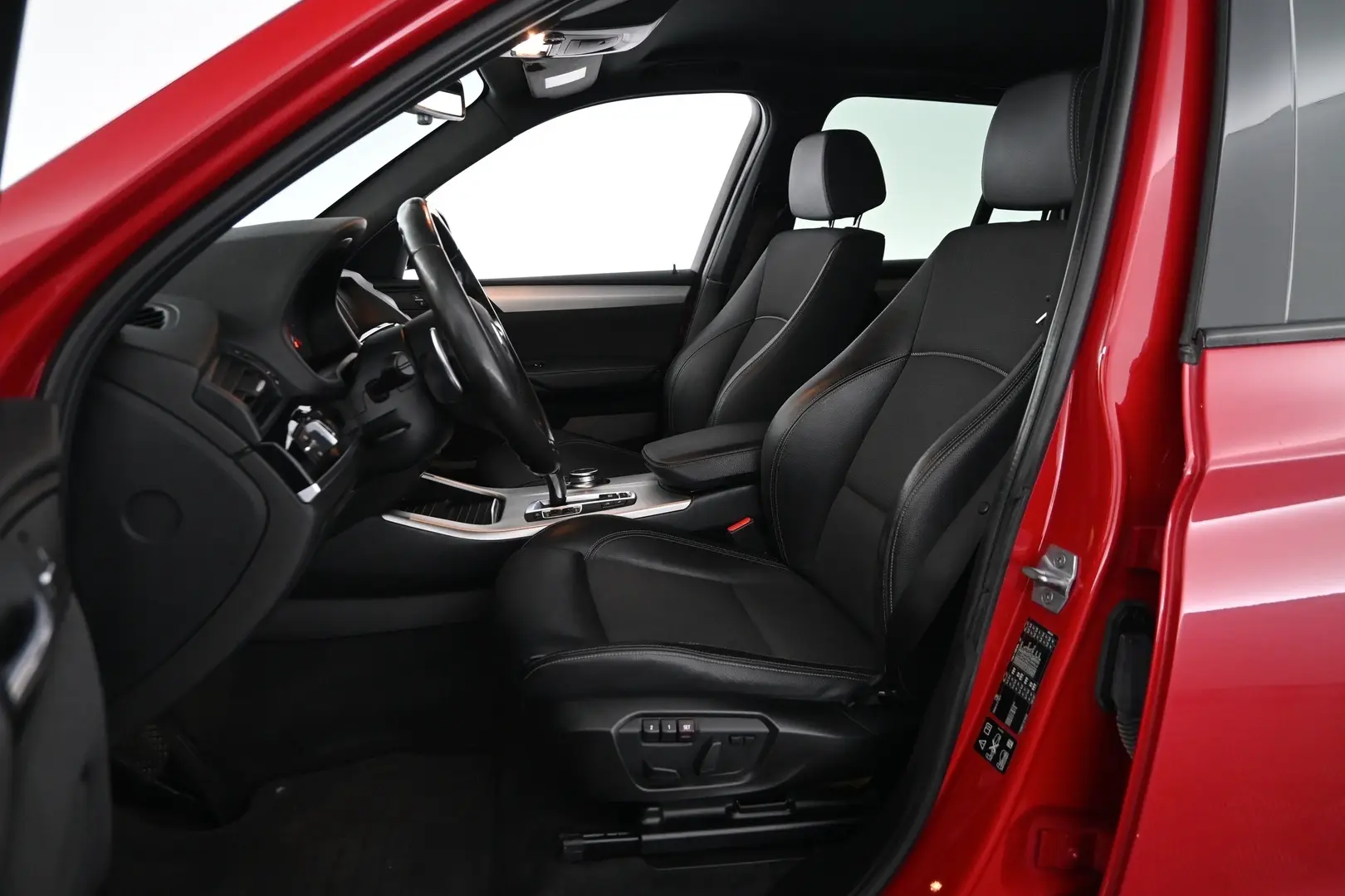 Car Image - 282M168WjXPBugtrfoDjb5