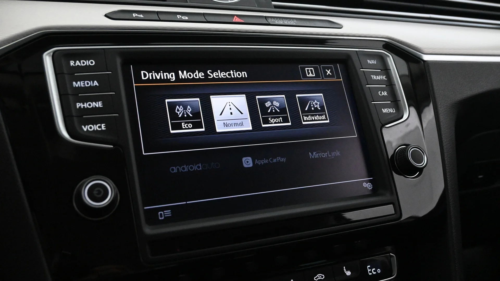 Car Image - 2dHK4f4dJsyOhgE5VV2QF0