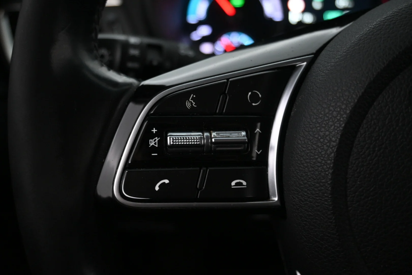 Car Image - 53pVLOPKElYxtkDs3S1atb