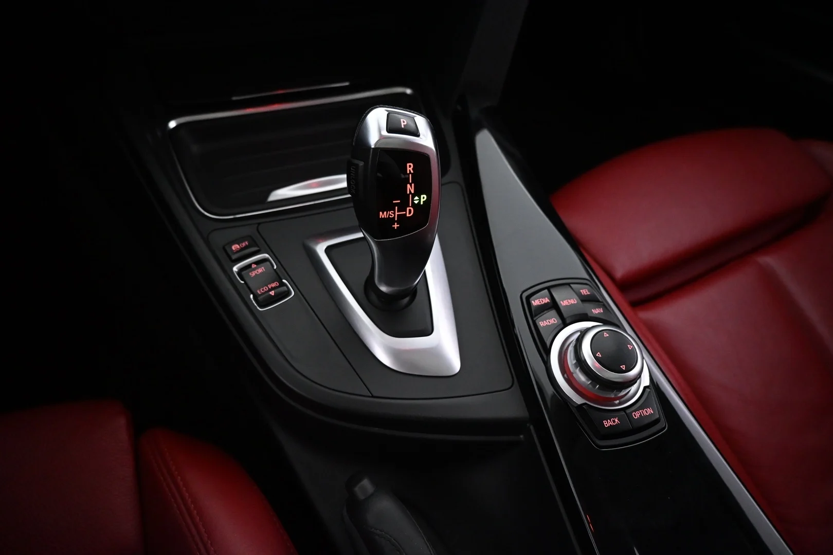 Car Image - 2siPExJHltN94EYx95957B