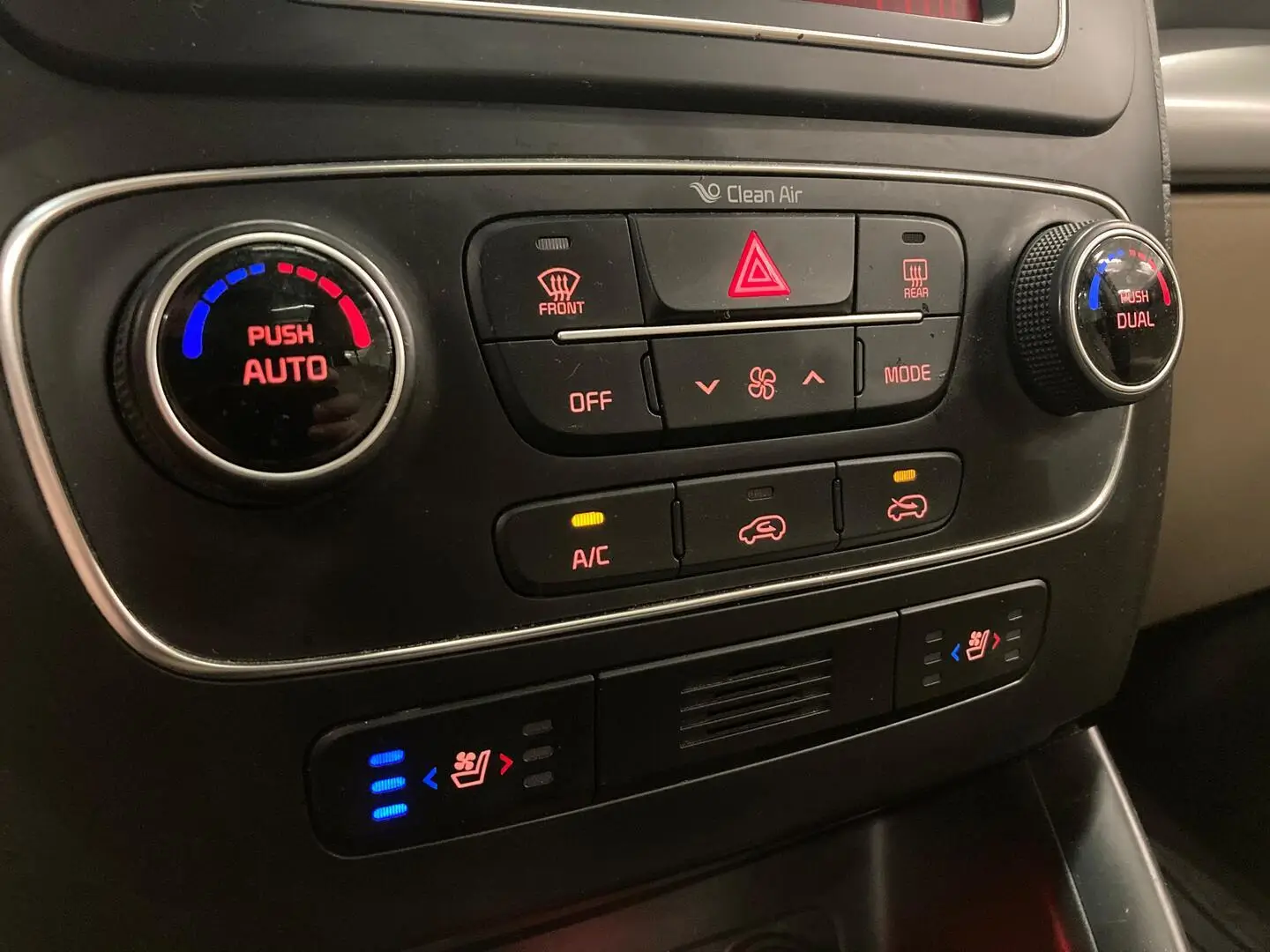 Car Image - TAOYawf5RymjZRaOWDVog