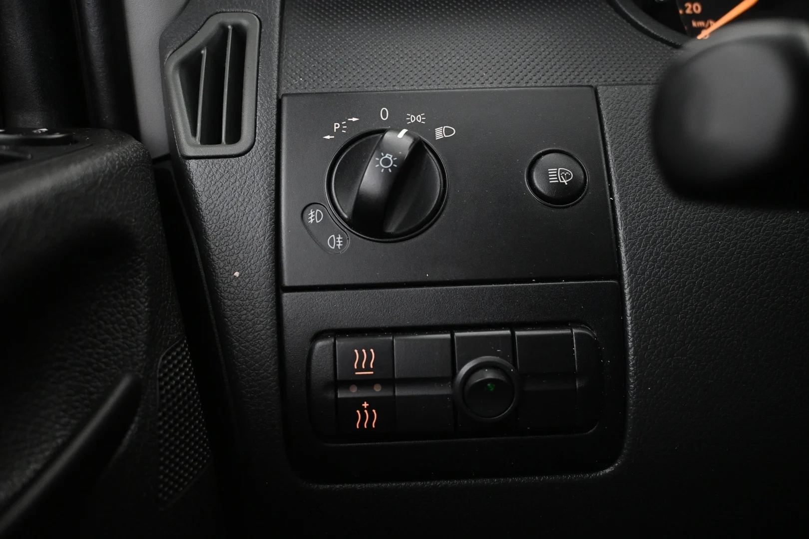 Car Image - 6jH0OLxP9HXDXv2yn1zeo8