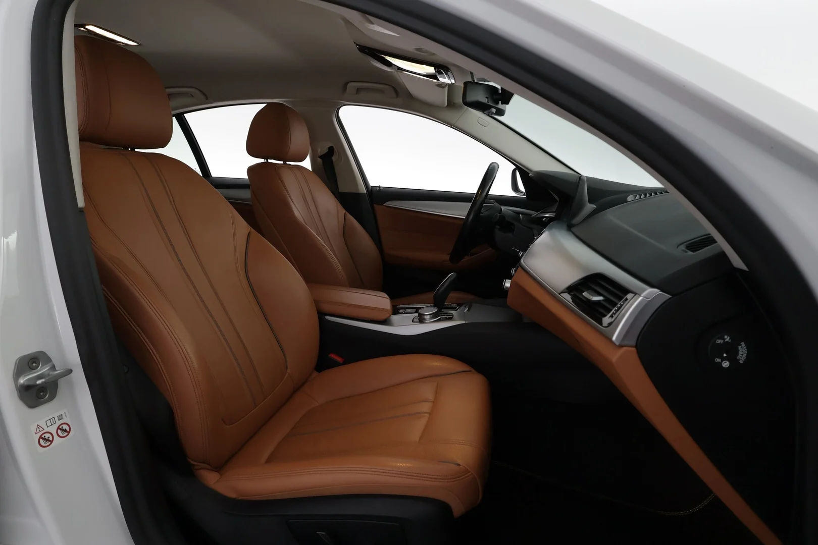 Car Image - 12luCESwpmpAGbAZ0Xt3JU