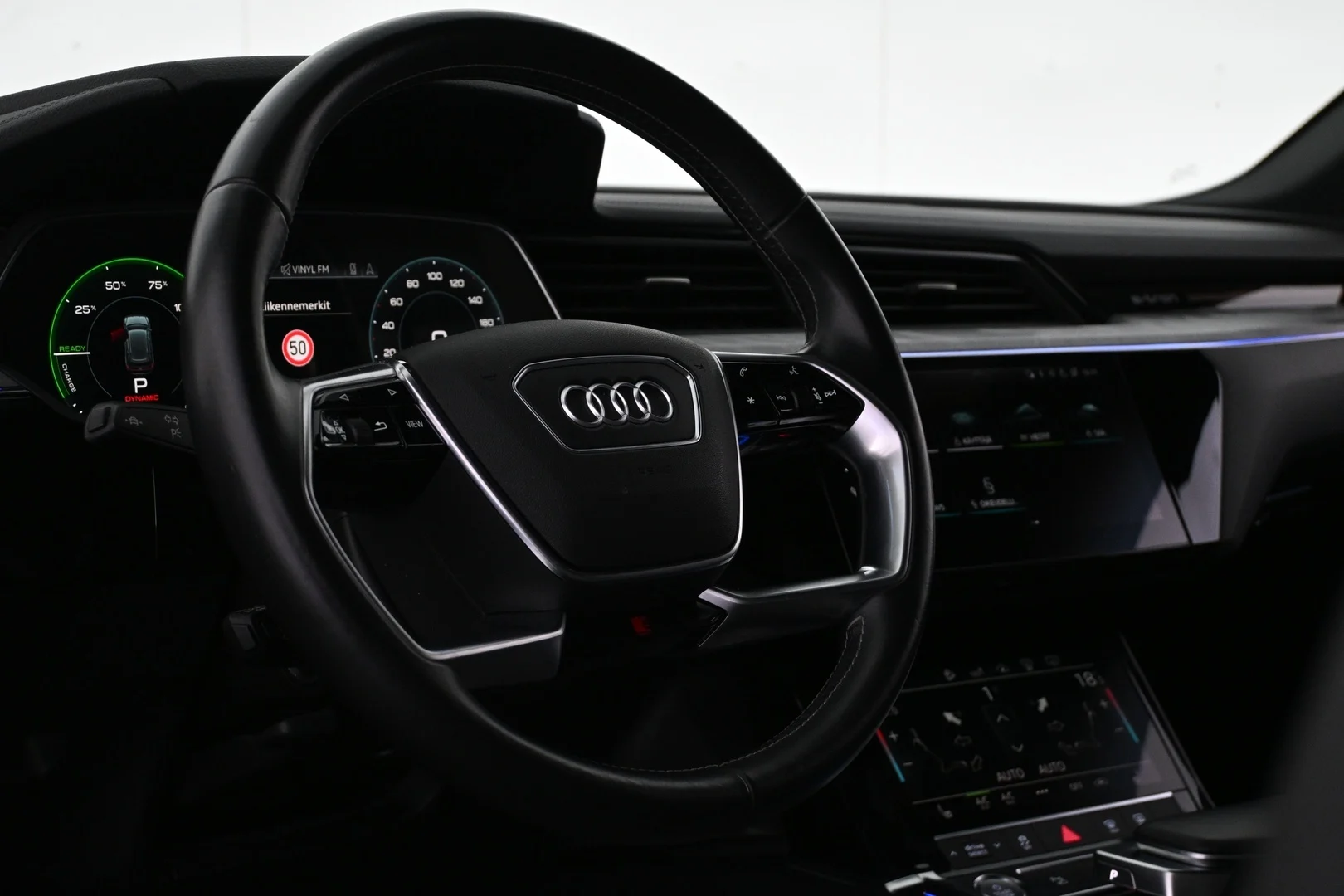 Car Image - H1GAqbb5wSGXI3Ox2HtBd