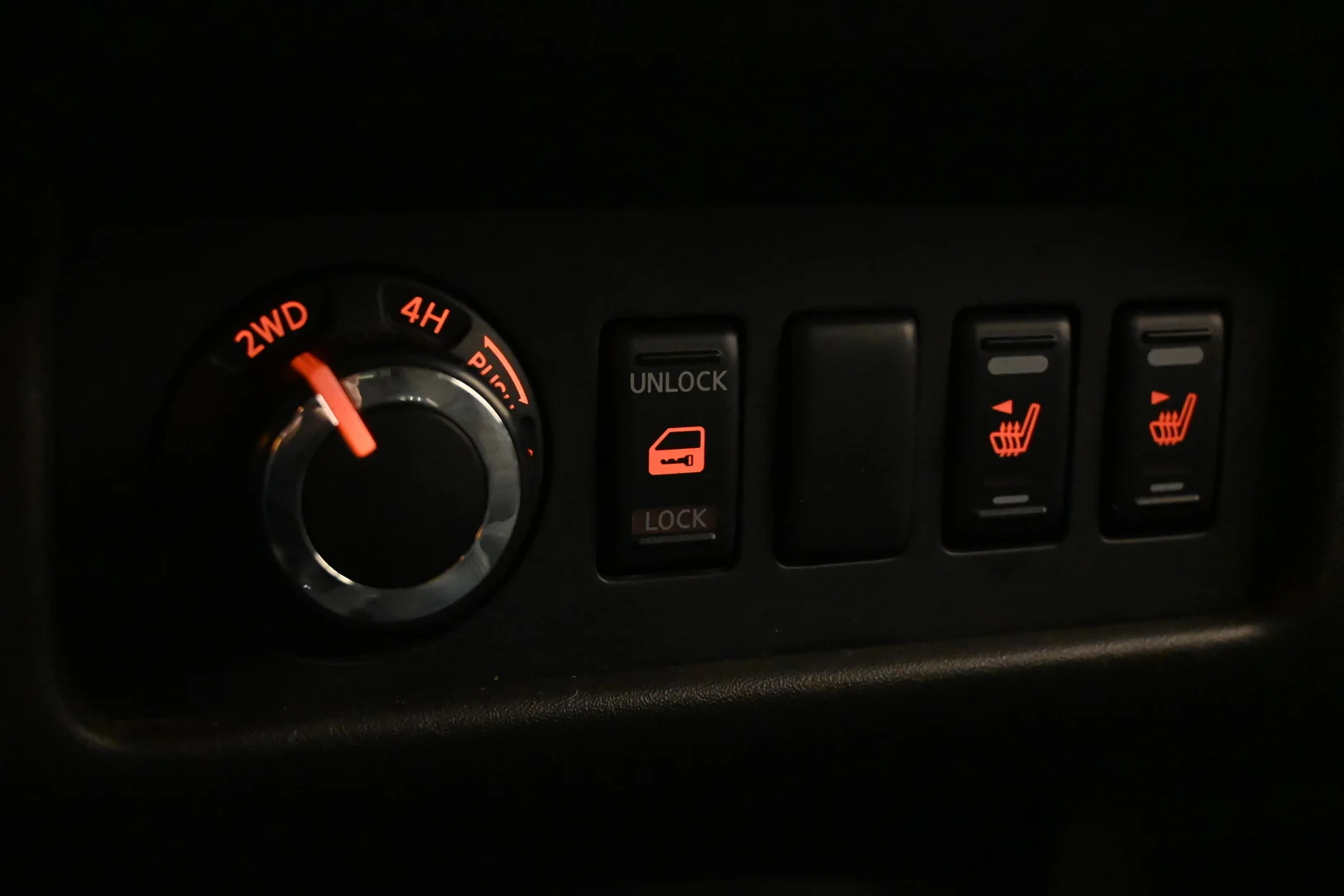 Car Image - 1pJdAx8QMvlFgIK7VO42Tm