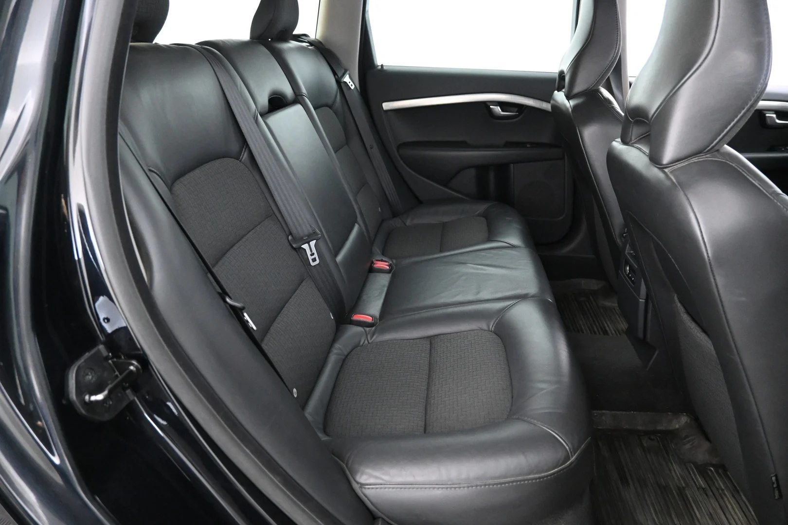 Car Image - 1fiWFNebIl7rt8qbSZF1Fw