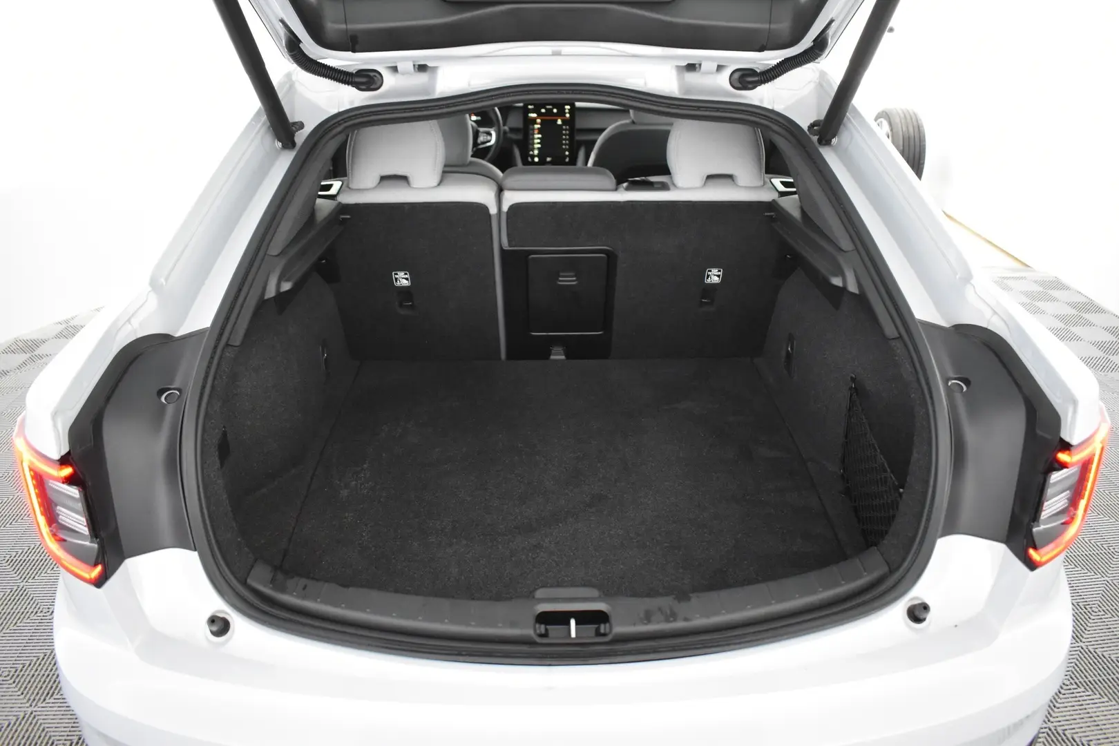 Car Image - 43NUfpsCRCCAtP2AJ4nMze
