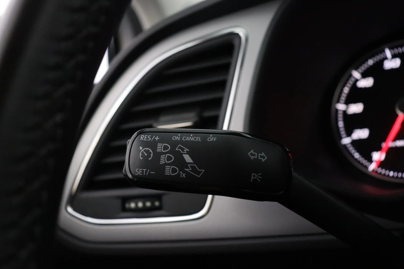 Car Image - 2Q7sSMWRiFtOTh6SkXmmzr