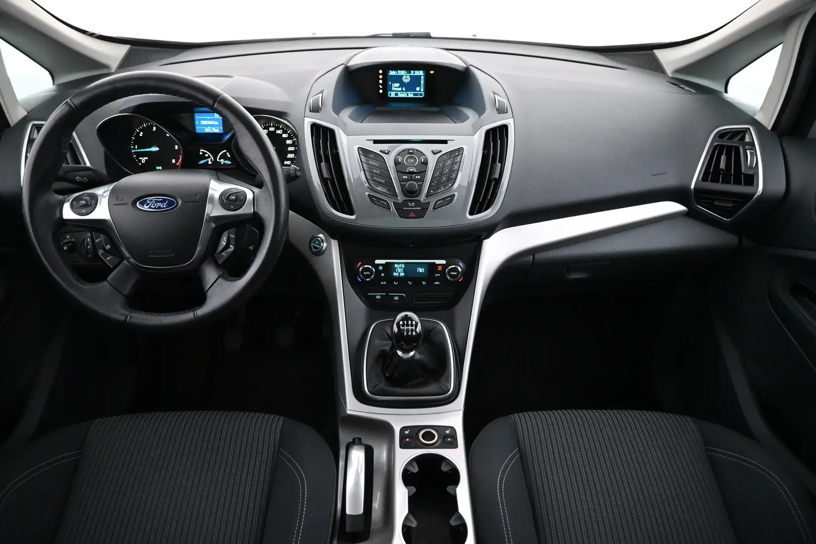 Car Image - 7BR2wxNDsL0M02rDS8i3Hw