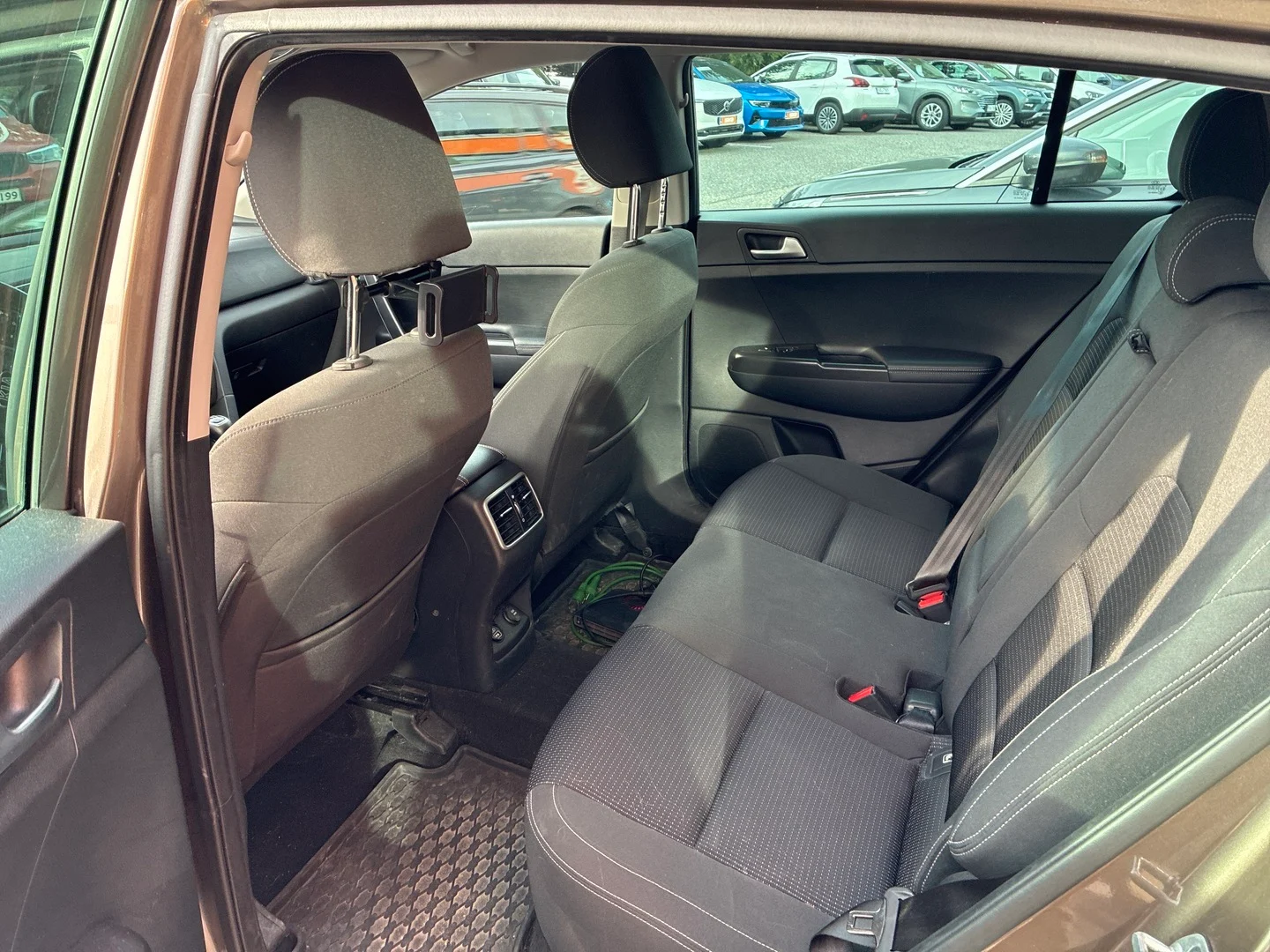 Car Image - D6Bykk89Pr1N6tUSpeI81