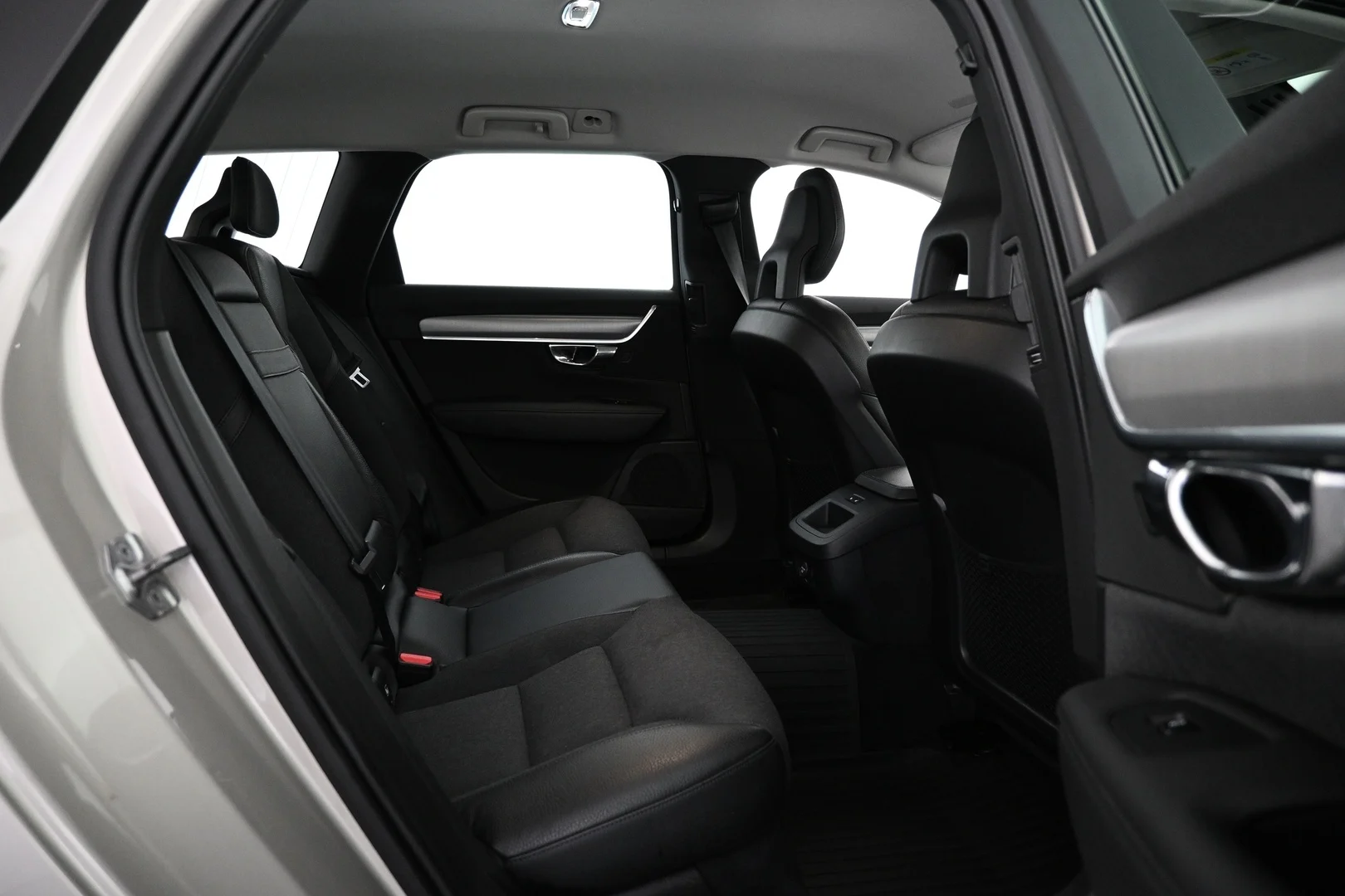Car Image - 7kF7okm2Bfm6j8OWIQtyNi