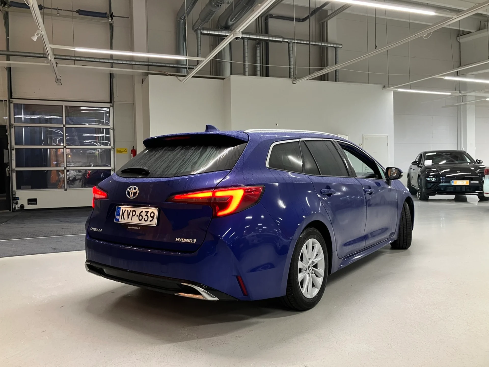 Car Image - 7FXlMs0eKyK6gtWnE5zmf3