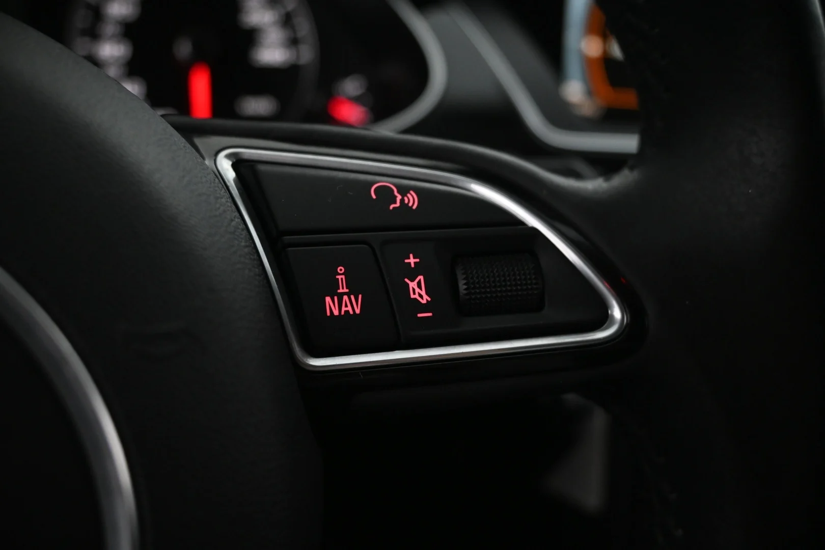 Car Image - 2Mq2t5eMUVchLxQ04ONmv3