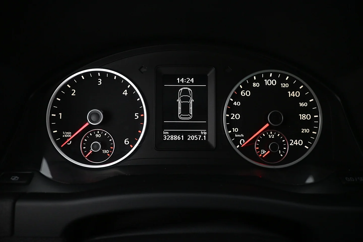 Car Image - 4KEKr0xuxUIpmBJrGd71ip