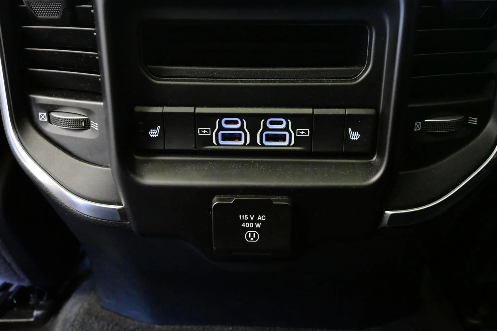 Car Image - 2oEDmYI3U4z6N8g3znNxXC