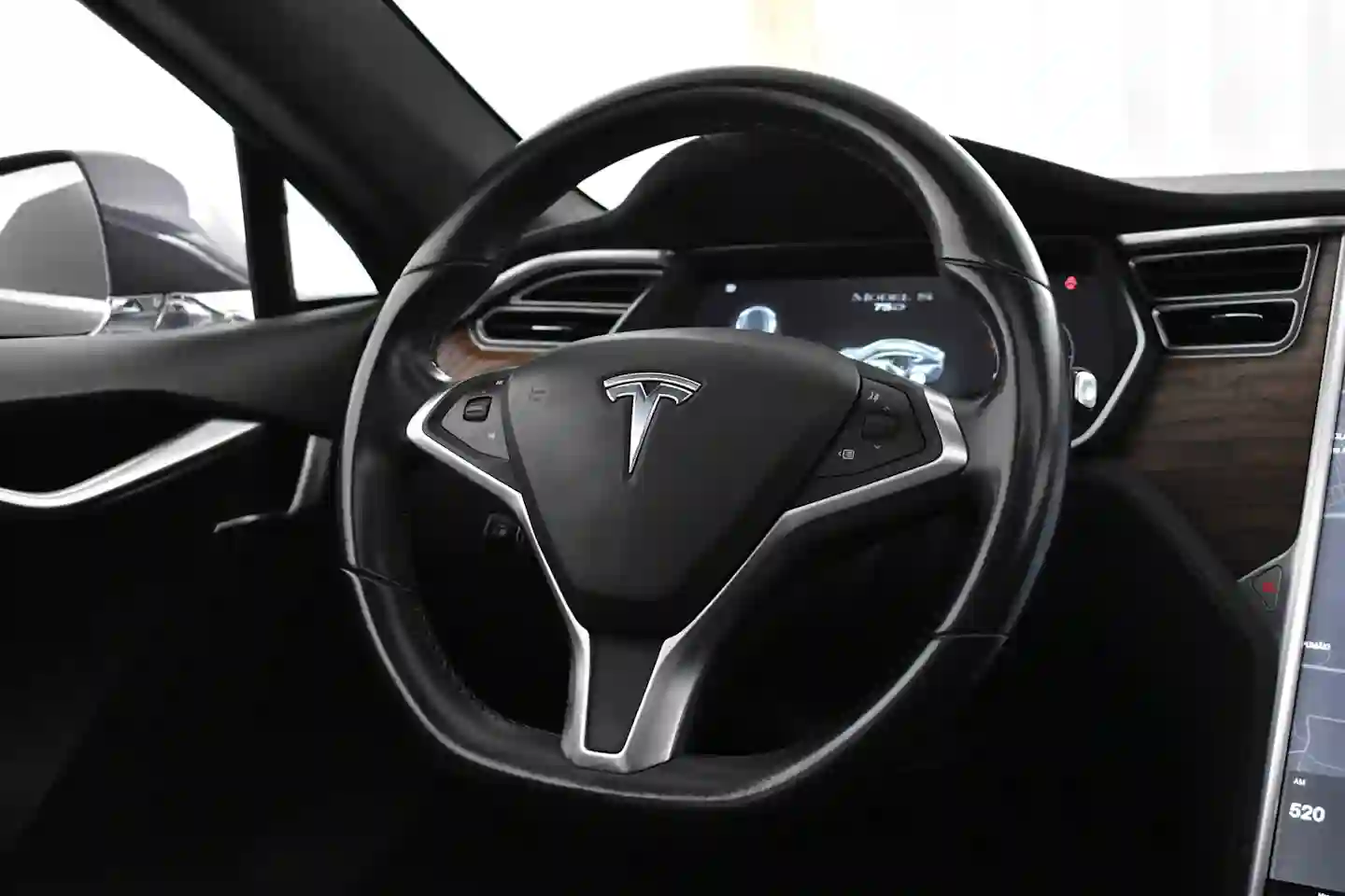 Car Image - 3YQEq5qONcXinWyDLMH2DL