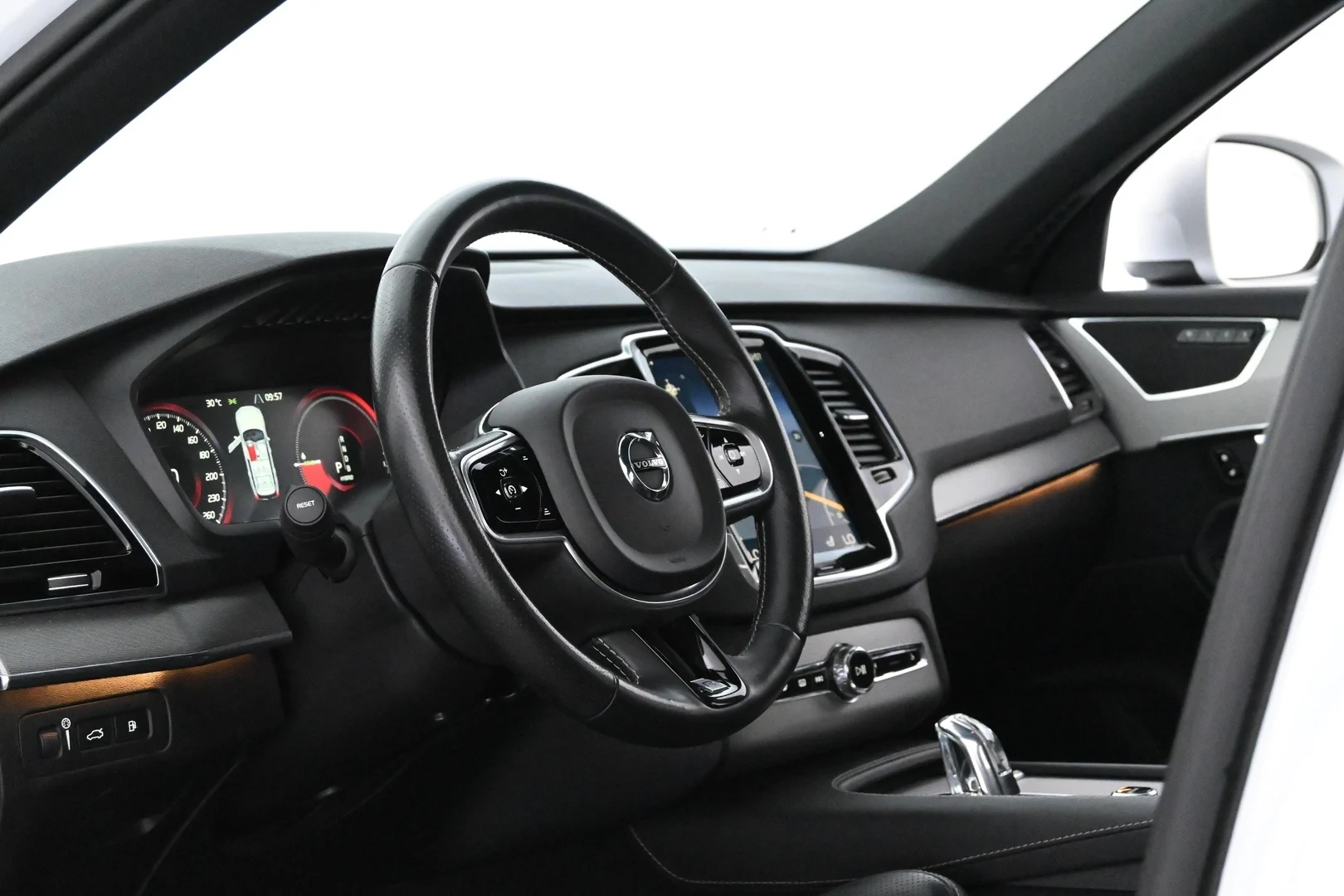 Car Image - 3G7DOvFCMcKR7GGWDRfz8z
