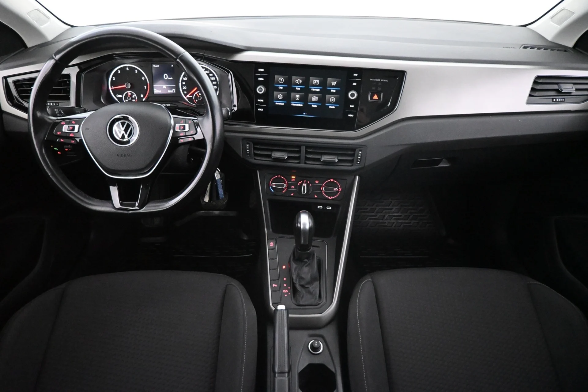 Car Image - 21c7fiLYPuclnc8dGffnGx