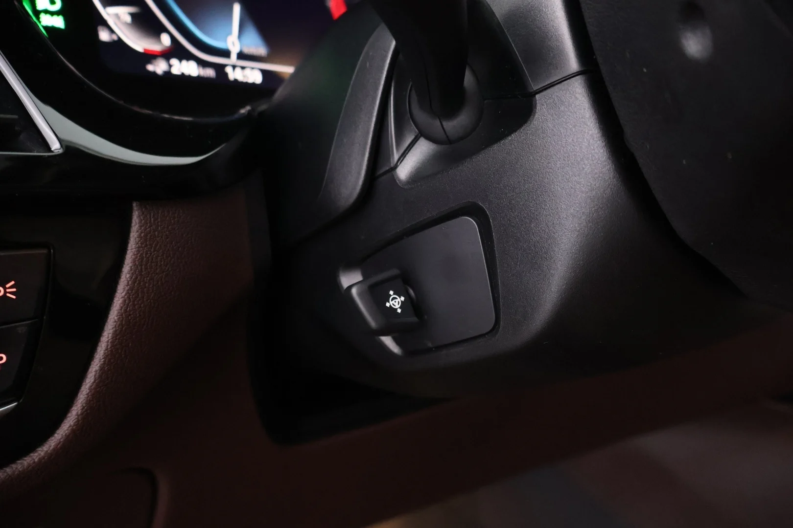 Car Image - 4YHOfKHrURFYGoZf2CTjgl
