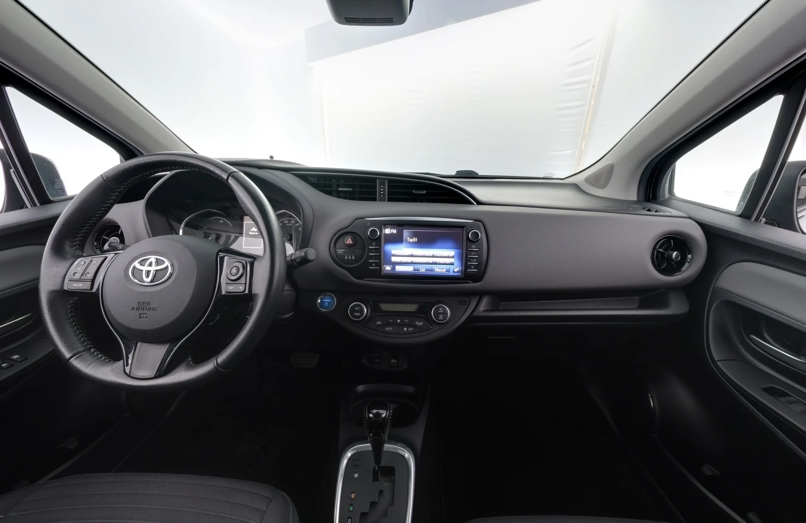 Car Image - 7L0ZTplaULk52AMW7rym7y