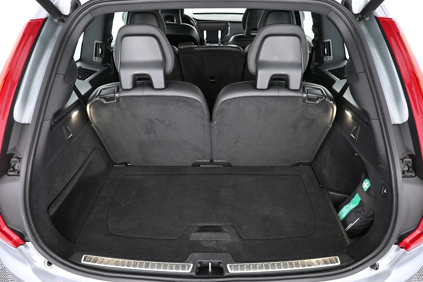 Car Image - 4ThhmJqUlYgpCcGplLix1A