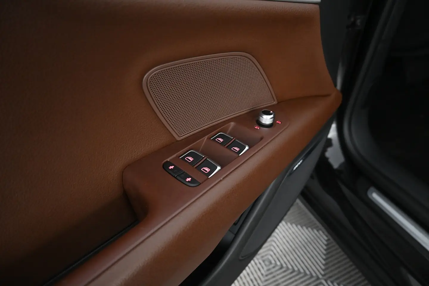 Car Image - 5jyNhnt9hopTDT2gRZMM0K