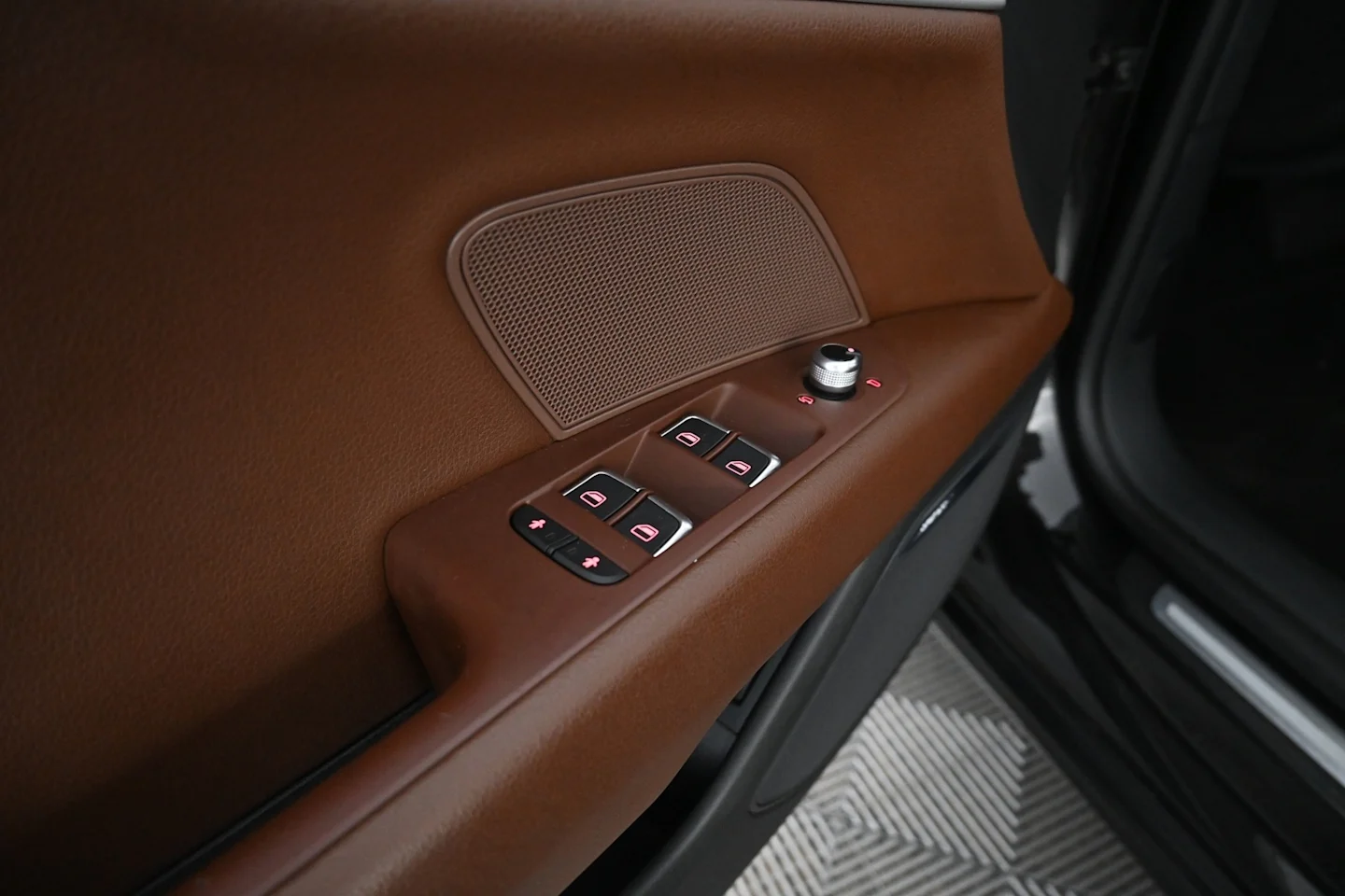 Car Image - 5jyNhnt9hopTDT2gRZMM0K