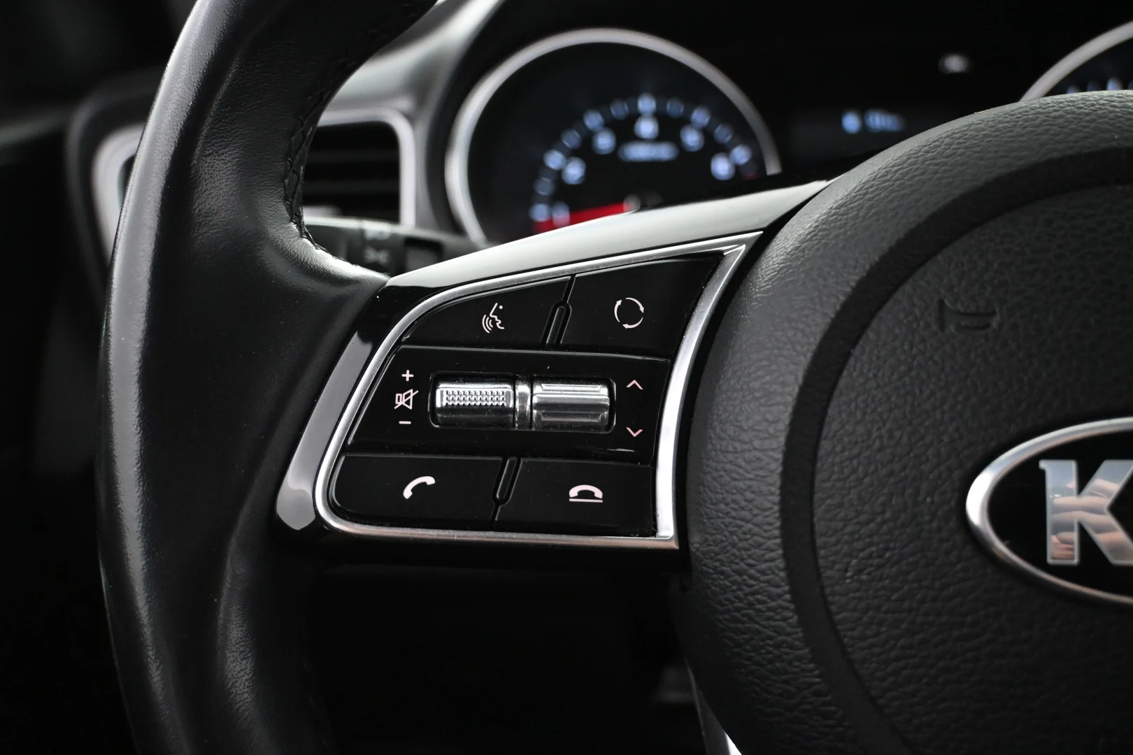 Car Image - rKcQw7aNoPPGZDkCBP2LZ