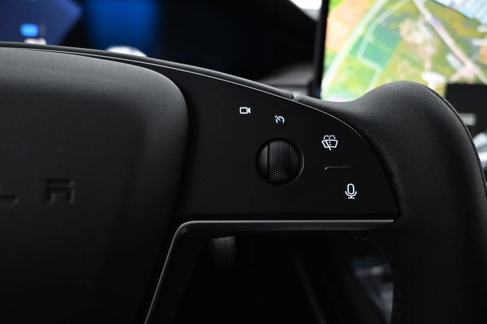 Car Image - 7kbRt0kGRE7isqF990QnTN