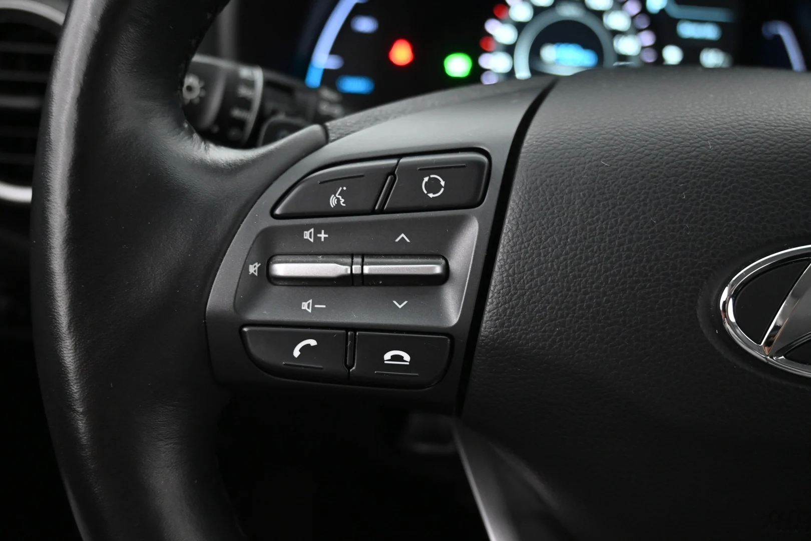 Car Image - 1EMLrVOsjcCljxY5aIn7ie