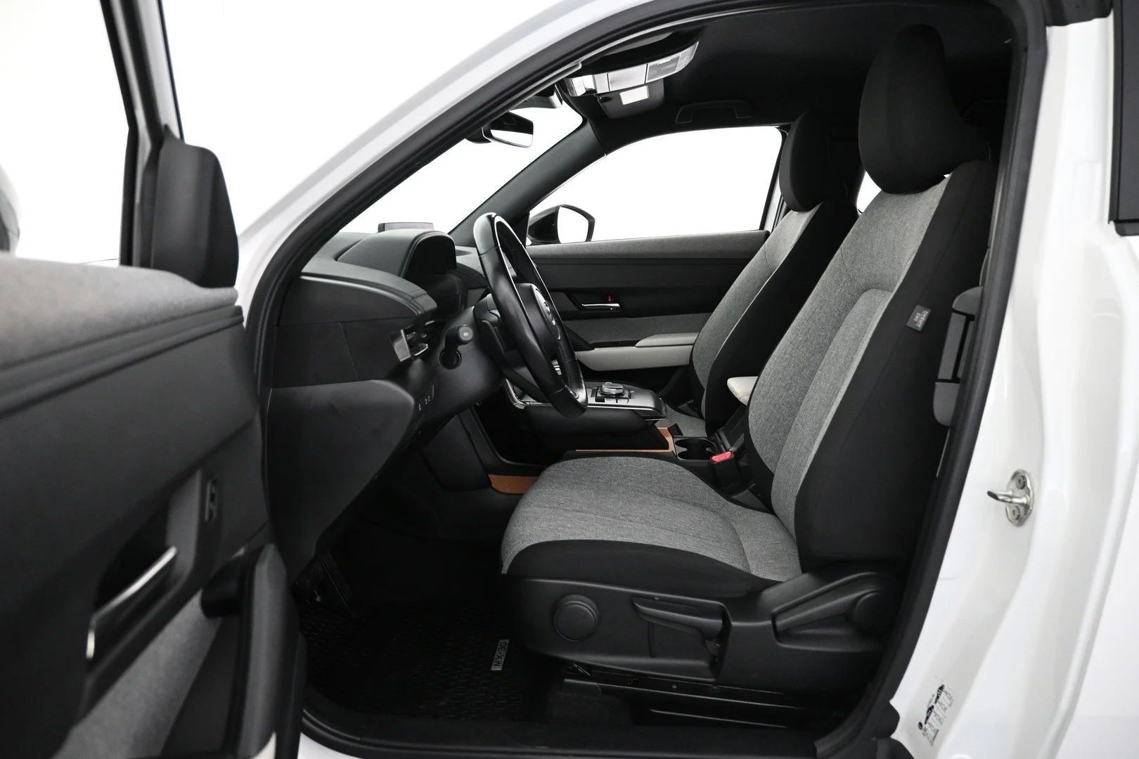 Car Image - 1RW75UdOe4BQ5CPnwyawFp