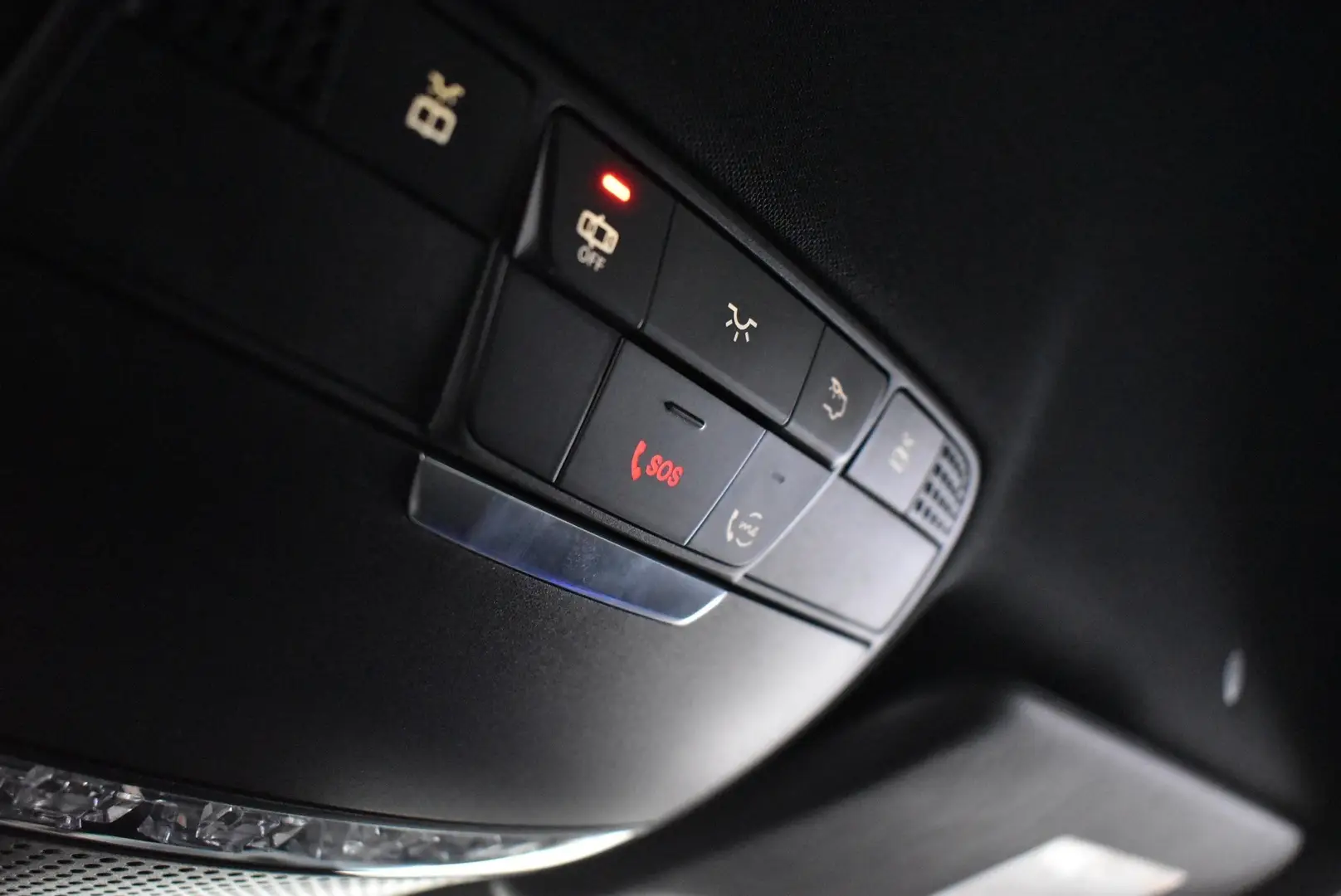Car Image - 4TrZY1HNbcJzVWGXJt6sdn