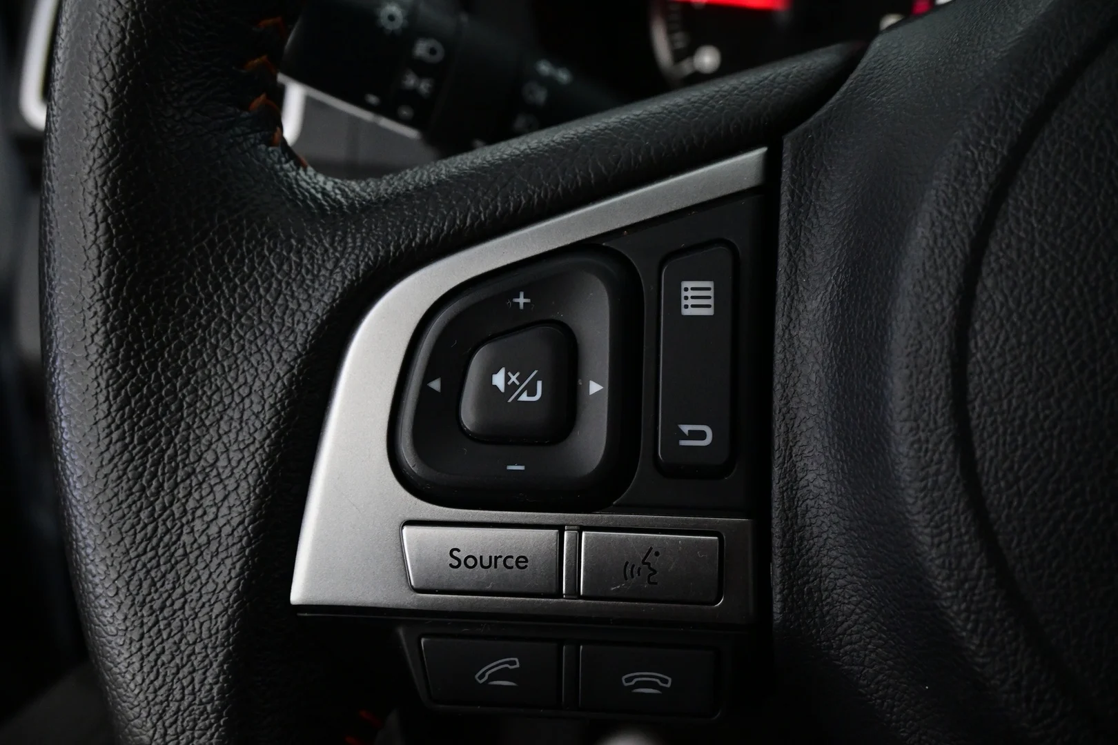Car Image - 19M2fr5a8EzpOO7DLzUpuu