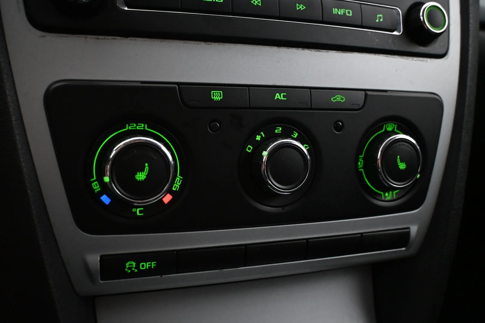 Car Image - 6QUi55w6Q0UzJ0hfhstO4b