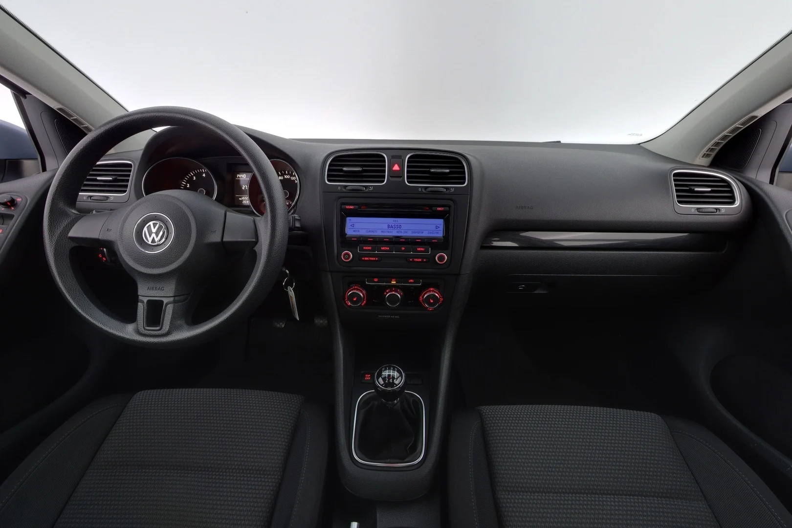 Car Image - 1xT4NYWlOSPLvOQvOzMCxe