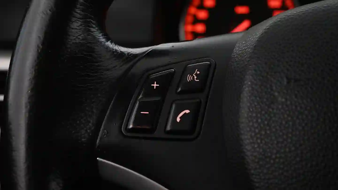 Car Image - 3PxLrYTDVwrmKaGubjnF9d