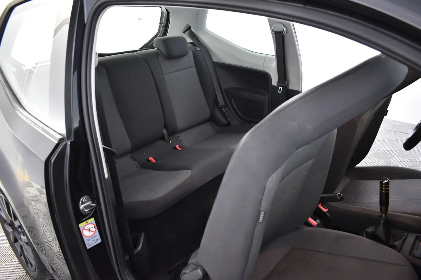Car Image - 4GDMc3bF7hEyRjmBiyvxBf
